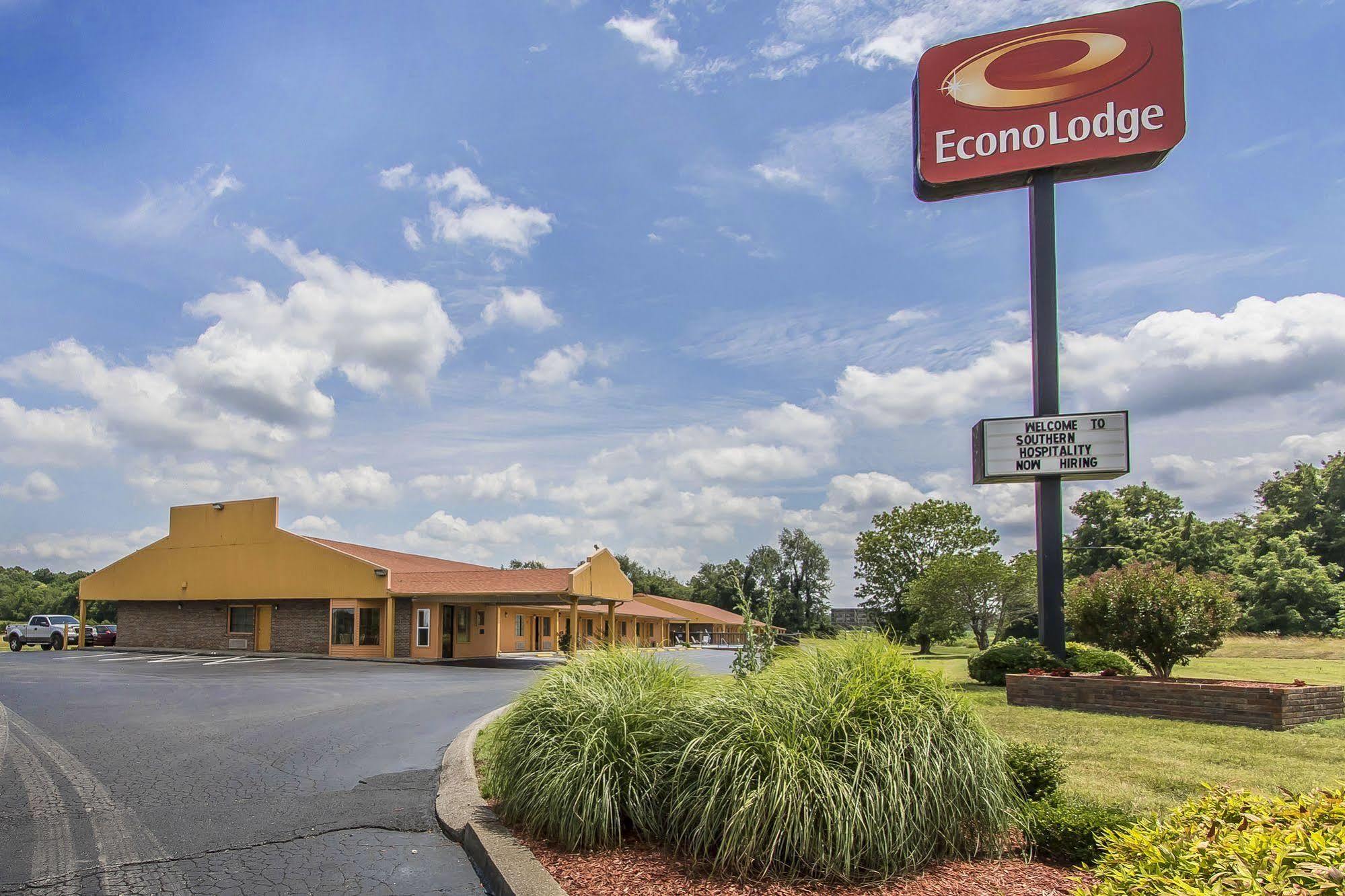Econo Lodge Cornersville Exterior photo